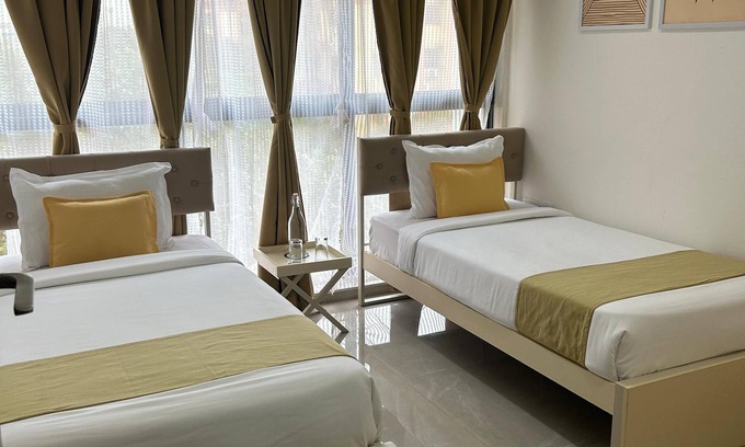 Kurla West Hotel | Z Bliss Suites