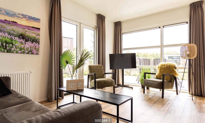 Cromvoirt Ski Chalet | ✓ Z Module at Résidence de Leuvert ✓ Holiday home for 6 persons ✓ Located near Den Bosch (Noord-Brabant) ✓ Near De IJzeren Man ✓ Book directly through the park