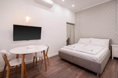 Terezvaros Apartment | Z32 - Central & Chic - Stylish Stay by BQA