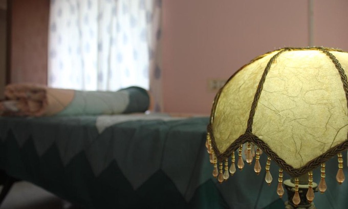 Thiruvananthapuram Bed & Breakfast | Zaatvm: Spacious room with private balcony at Sasthamangalam - only for families and solo women travellers