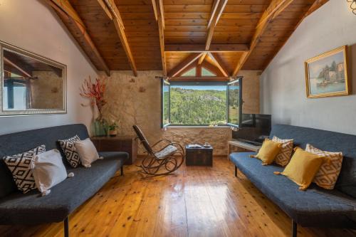 Koiliomenos Apartment | Zakynthos Shipwreck Nearby&Easy Parking&Barbecue Patio