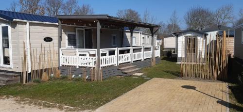 Renesse Ski Chalet | Zee&Zout, chalet 6 pers. bij Renesse en strand!