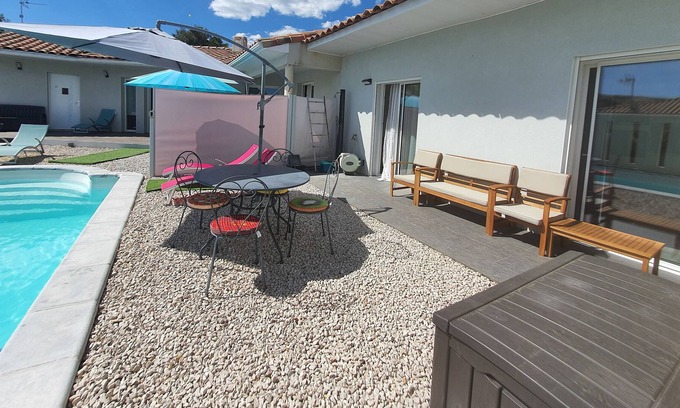 Saint-Gely-du-Fesc Apartment | Zen stay with access to 1 swimming pool, near Montpellier, Mediterranean, Cévennes