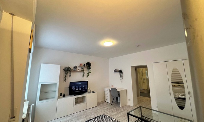 Krefeld Apartment | Zentrale Wohnung In Krefeld