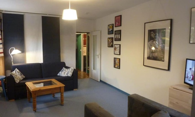 Volksdorf Apartment | Zentrum Volksdorf 400m zur U-Bahn! Sehr gute Lage schickes Apartment