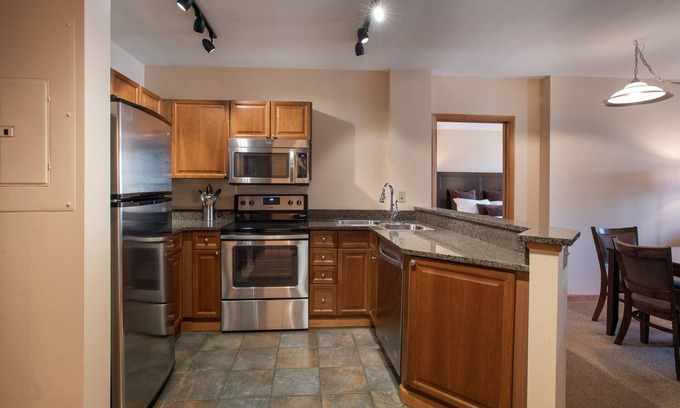Winter Park Condo | Zephyr Mountain Lodge, Condo | 2 bedroom Continental Divide & The Village Views (Select Rated Condo 2402)
