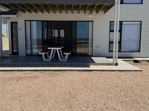 Melville Apartment | Zion on Yorkes