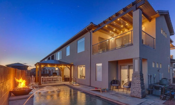 Hurricane House | Zion Village Resort 2053 Brand New Home! Private Pool, Hot Tub, and 35mins from Zion National Park