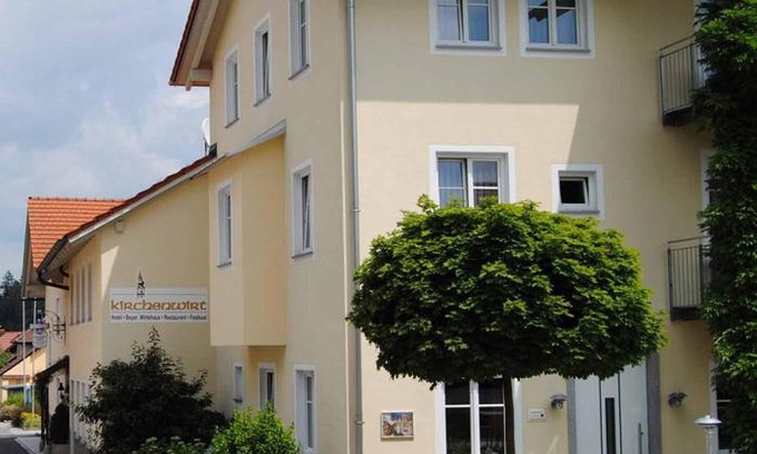 Neukirchen vorm Wald Hotel | Zum Kirchenwirt