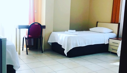 Economy Triple Room