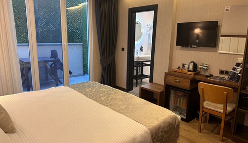Room, 1 Double Bed, Balcony (Garden Floor)
