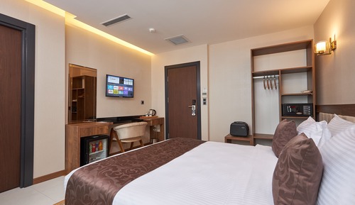 Deluxe Room, Balcony