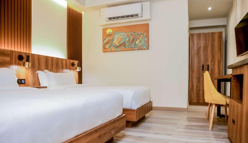 Deluxe Room, Multiple Beds, Non Smoking, Kitchen