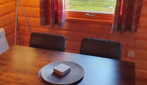 Comfort Cabin, 2 Bedrooms, Garden View