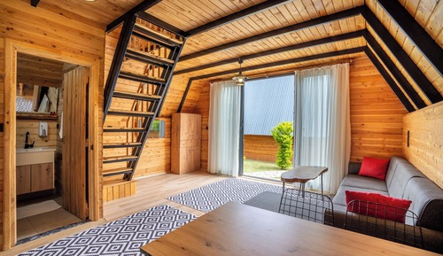 Deluxe Bungalow