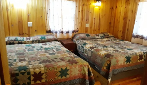 #3 Pines Cabin