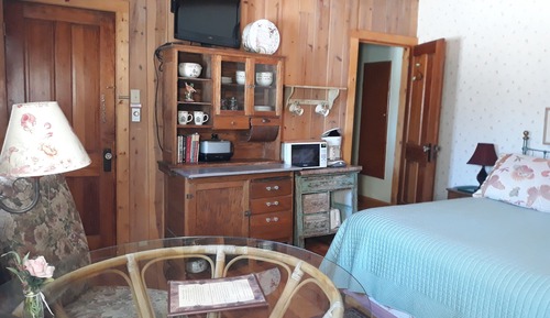 Cottage Suite #10
