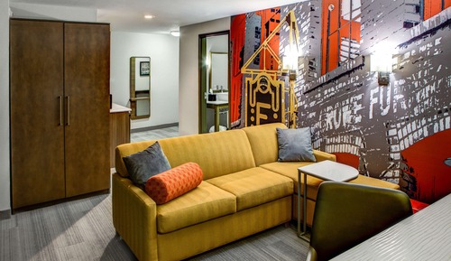 Studio Suite, 1 King Bed with Sofa bed, Corner