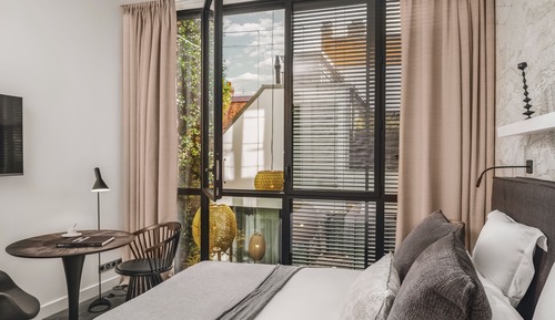 Deluxe Room with double bed or twin beds