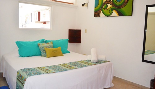 Deluxe Suite, 1 Bedroom, Kitchen, Partial Ocean View