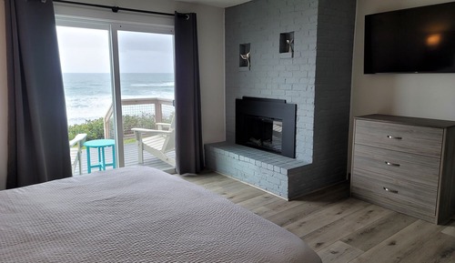 King Studio Suite with Deck, Ocean View
