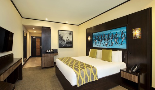 Superior Room, 1 King Bed, Ocean View (non smoking)
