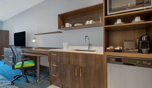 Studio Suite, 2 Queen Beds, Accessible, Bathtub