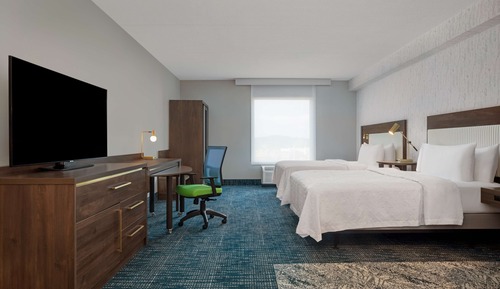 Basic Studio Suite, 2 Queen Beds