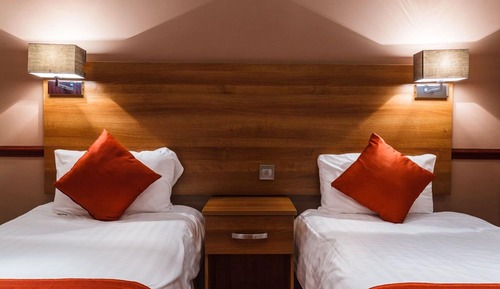 Standard Twin Room