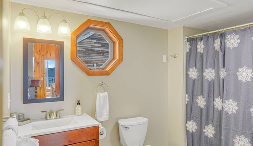 Condo (Sea View Loft)