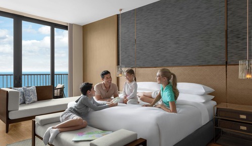 Executive Suite, 1 King Bed, Non Smoking, Ocean View (Balcony)