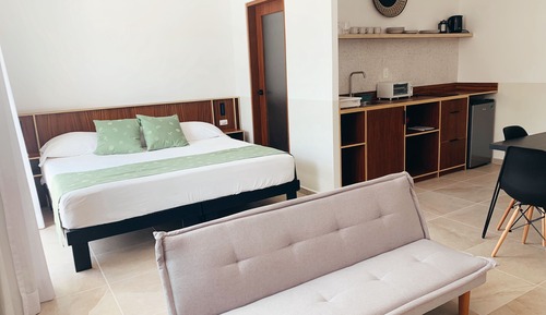 Comfort Suite (Magnolia)