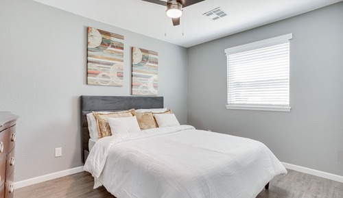 House (4 Bedrooms)