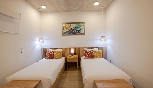 Deluxe Condo, 2 Bedrooms, Beach View 205 (Pet Friendly)