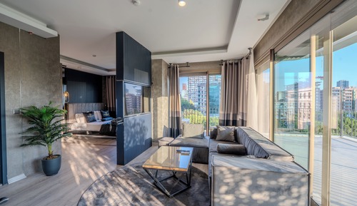 Deluxe Suite