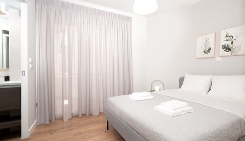 Design Quadruple Room