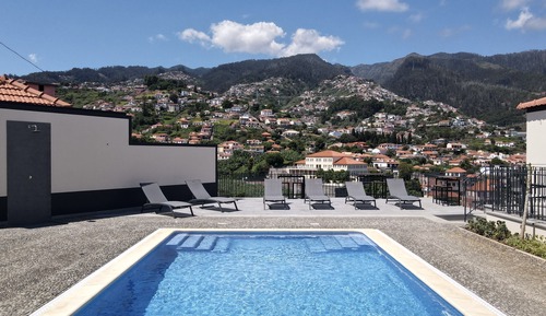 Deluxe Apartment, 1 Queen Bed with Sofa bed, Private Pool, Pool View