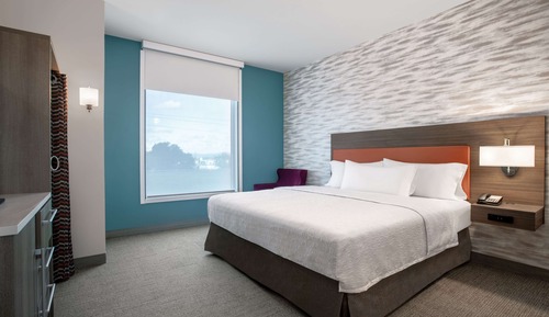 Studio Suite, 1 King Bed, Accessible (Roll-In Shower)