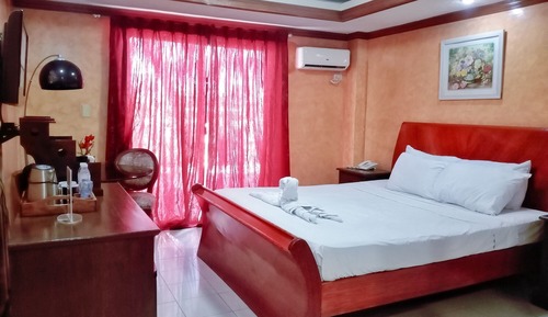 Superior Room, 1 King Bed, Balcony