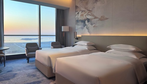 Executive Twin Room (Lake Scene)