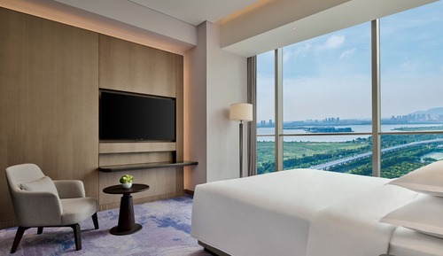 Executive Suite, 1 Queen Bed