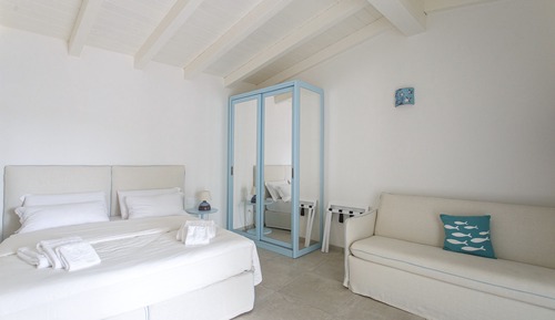 Deluxe Quadruple Room