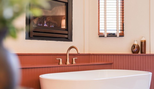 Loft Spa Suite with Fireplace & Den