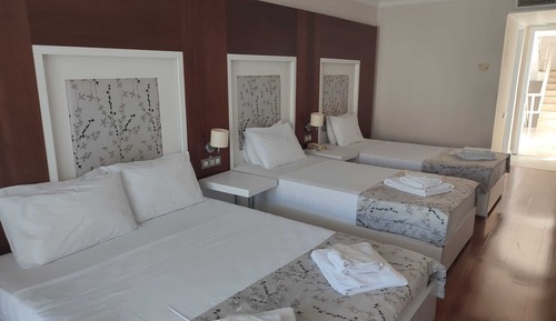 Family Room, 2 Bedrooms