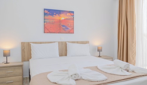 Deluxe Double Room, Partial Sea View