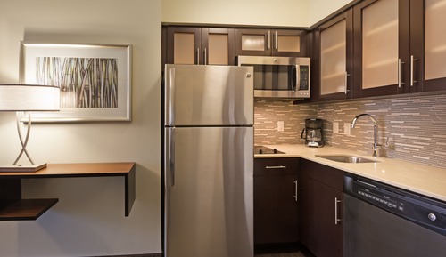 Suite, 2 Bedrooms, Accessible, Kitchen (Comm)