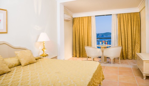 Superior Bungalow (Scenic Sea View)