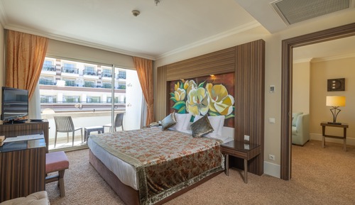 Suite, 2 Bedrooms (Queen)
