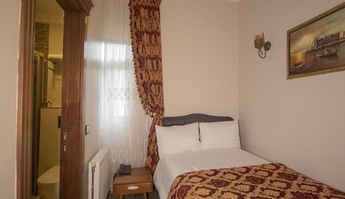 Economy Double Room