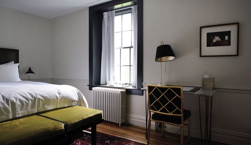 Classic Room, 1 King Bed